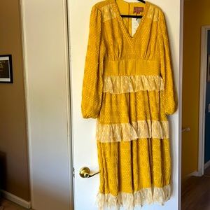 Jessakae Collction full lined golden pleated v neck tiered dress